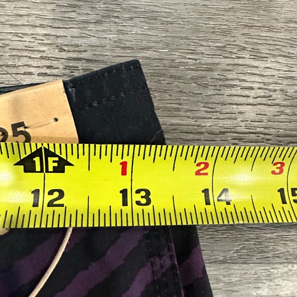 Quicksilver High Line Board Shorts Stripe Black, Red & Yellow, Boys, SZ 25. NEW - Picture 8 of 11